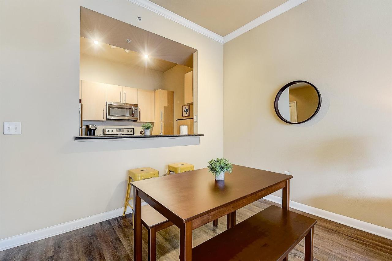 Frontdesk Oakwood Residence Apts Uptown Dallas Extérieur photo