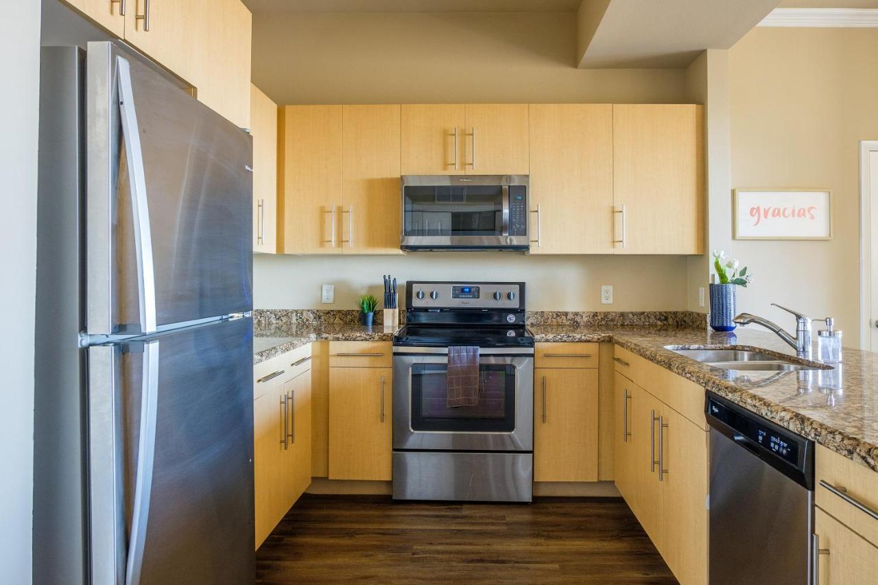 Frontdesk Oakwood Residence Apts Uptown Dallas Extérieur photo