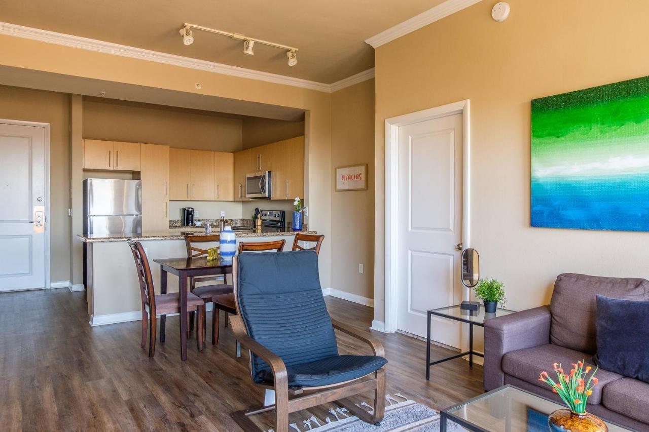 Frontdesk Oakwood Residence Apts Uptown Dallas Extérieur photo