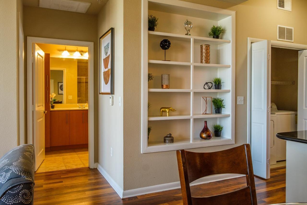 Frontdesk Oakwood Residence Apts Uptown Dallas Extérieur photo