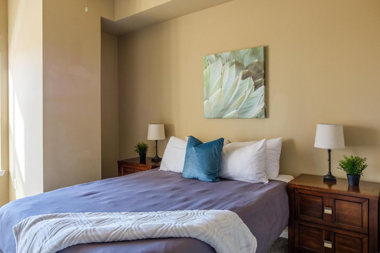 Frontdesk Oakwood Residence Apts Uptown Dallas Extérieur photo