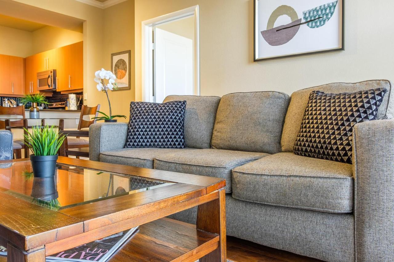 Frontdesk Oakwood Residence Apts Uptown Dallas Extérieur photo