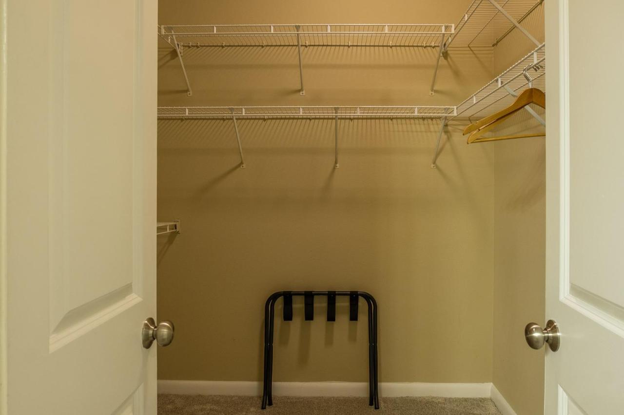 Frontdesk Oakwood Residence Apts Uptown Dallas Extérieur photo