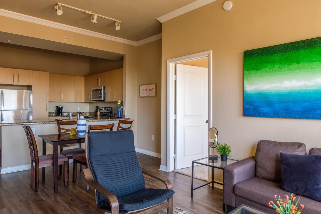 Frontdesk Oakwood Residence Apts Uptown Dallas Extérieur photo
