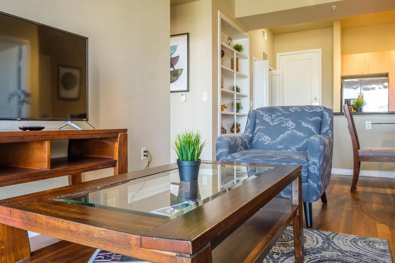 Frontdesk Oakwood Residence Apts Uptown Dallas Extérieur photo