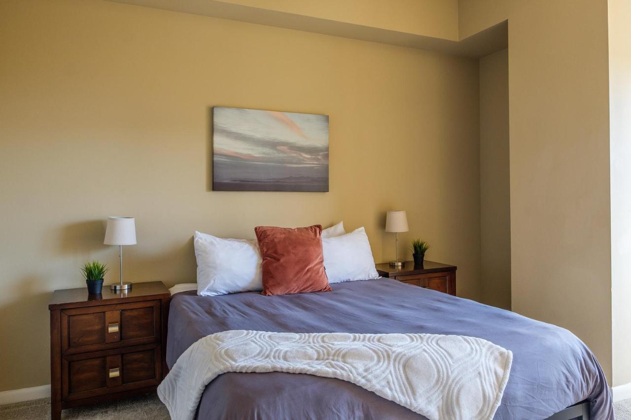 Frontdesk Oakwood Residence Apts Uptown Dallas Extérieur photo